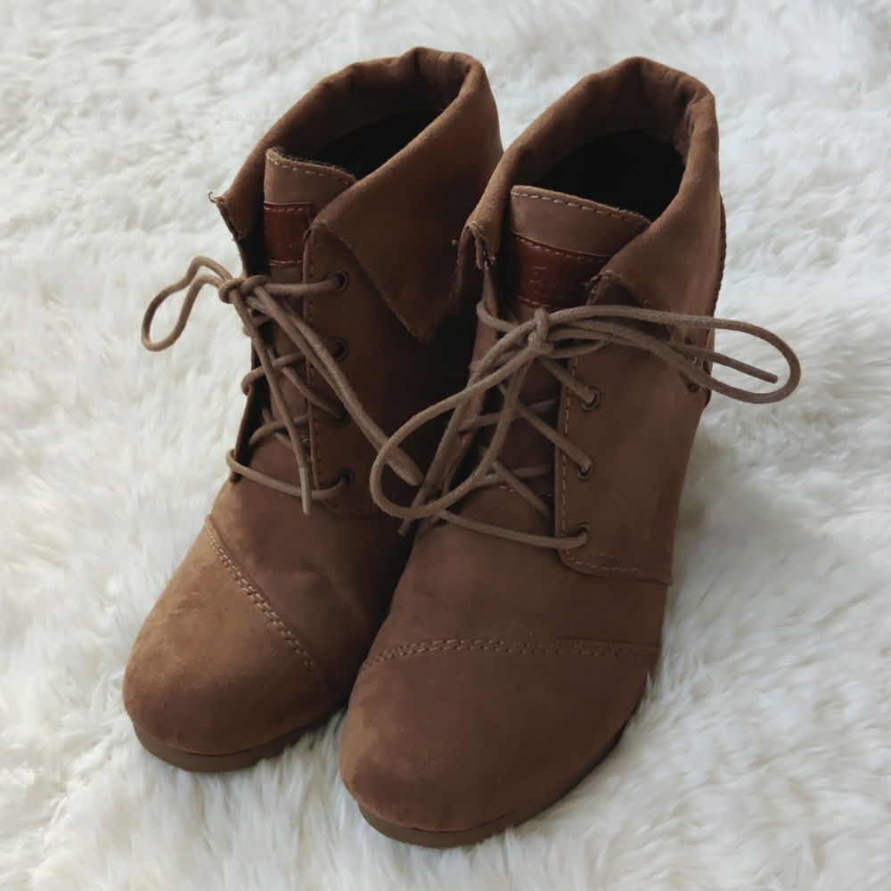 Mad Love wedge ankle boots, size 7 womens